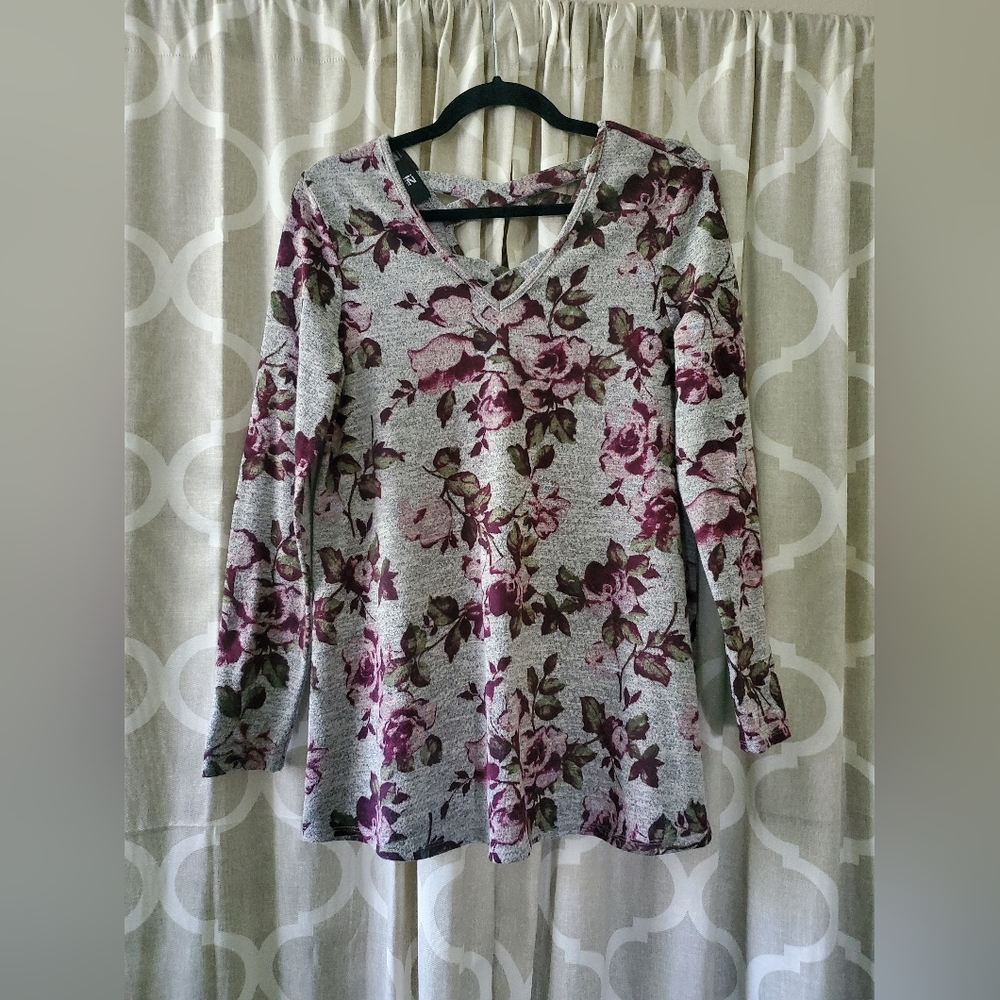 Womens Long sleve floral shirt